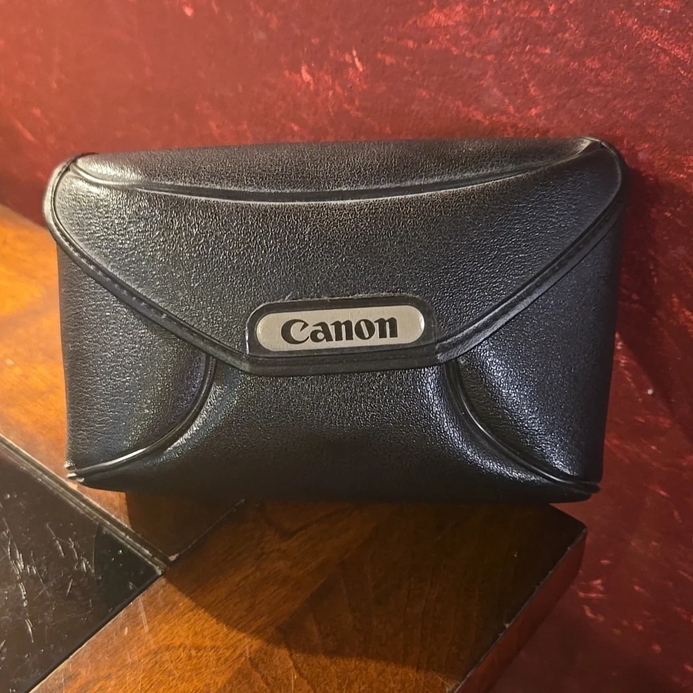 Canon Autoboy Zoom Super Point & Shoot 35mm Film Camera w/Case - Not Tested